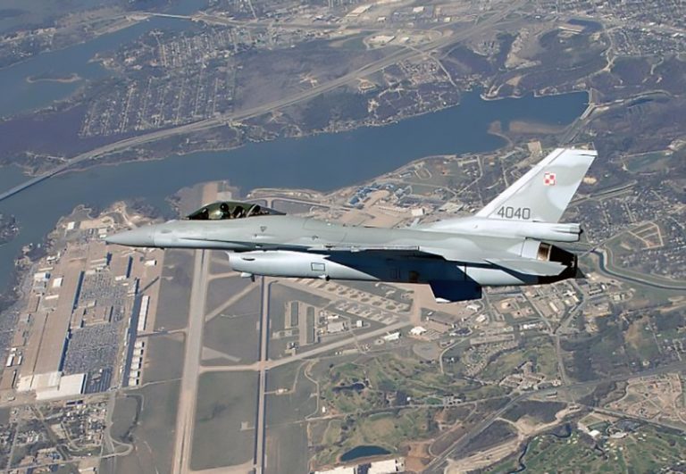 Dwadzieścia lat polskiej siły powietrznej F-16